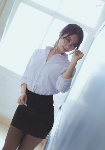 欧美模特胖女泳装视频_BD国语免费观看超清