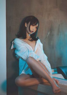 色婷婷影院_JVID性感写真